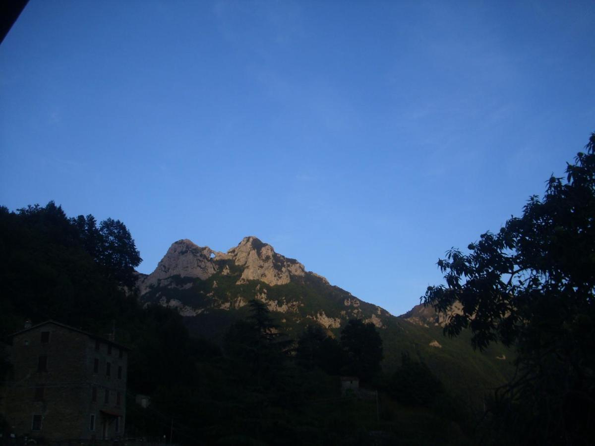 Pania forata hostel Stazzema Exterior foto