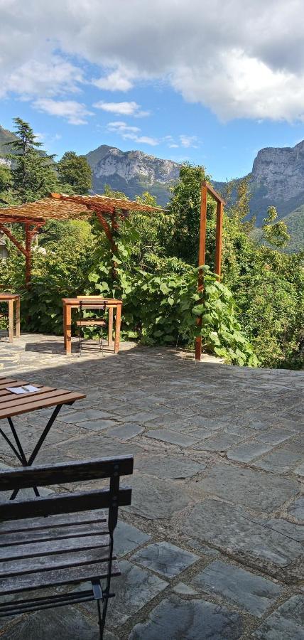 Pania forata hostel Stazzema Exterior foto